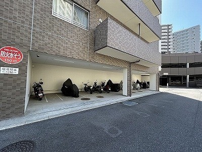 apartment 大阪府豊中市新千里東町１丁目4-1 阪急千里中央ビル10F