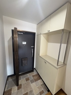 apartment 大阪府豊中市新千里東町１丁目4-1 阪急千里中央ビル10F