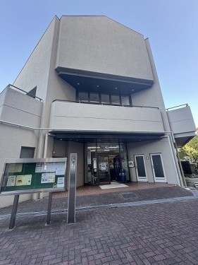 apartment 大阪府豊中市新千里東町１丁目4-1 阪急千里中央ビル10F