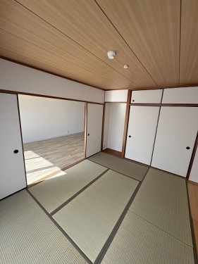 apartment 大阪府豊中市新千里東町１丁目4-1 阪急千里中央ビル10F