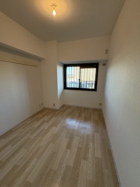 apartment 大阪府豊中市新千里東町１丁目4-1 阪急千里中央ビル10F
