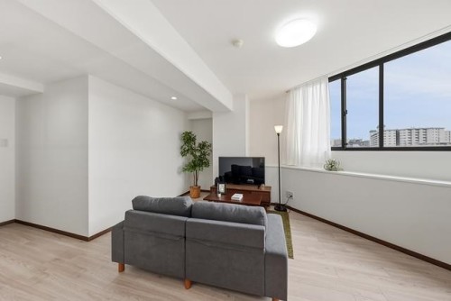 apartment 大阪府豊中市新千里東町１丁目4-1 阪急千里中央ビル10F