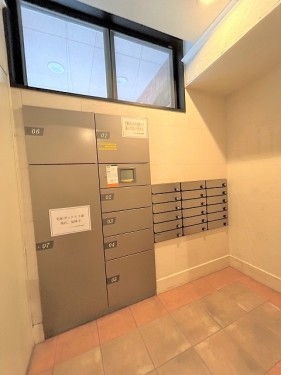 apartment 大阪府豊中市新千里東町１丁目4-1 阪急千里中央ビル10F