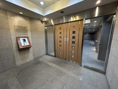 apartment 大阪府豊中市新千里東町１丁目4-1 阪急千里中央ビル10F