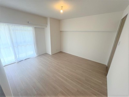 apartment 大阪府豊中市新千里東町１丁目4-1 阪急千里中央ビル10F