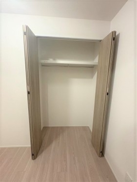 apartment 大阪府豊中市新千里東町１丁目4-1 阪急千里中央ビル10F