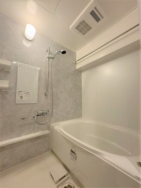 apartment 大阪府豊中市新千里東町１丁目4-1 阪急千里中央ビル10F