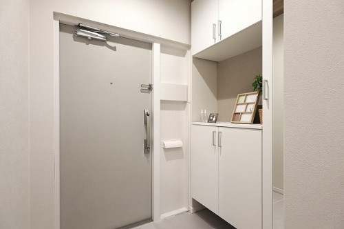 apartment 兵庫県西宮市甲風園１丁目10-4 岩崎ビル1.2階