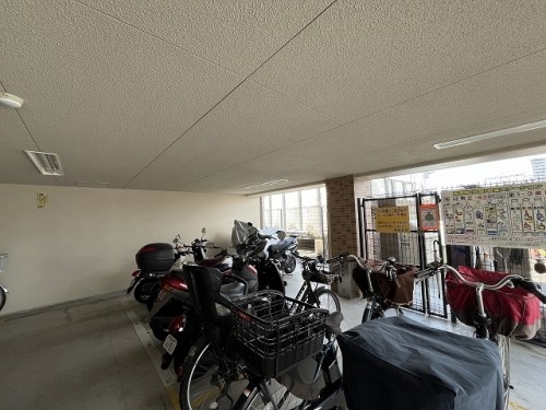 apartment 京都府京都市中京区七観音町626 烏丸小泉ビル1F