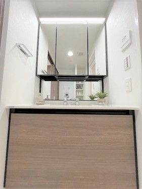 apartment 京都府京都市中京区七観音町626 烏丸小泉ビル1F