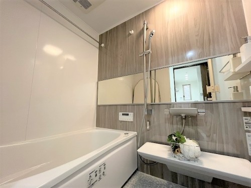apartment 京都府京都市中京区七観音町626 烏丸小泉ビル1F