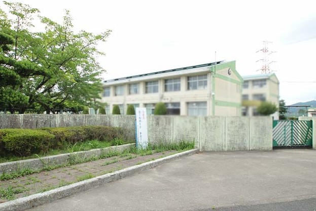 detached 愛知県小牧市光ケ丘４丁目
地図を見る