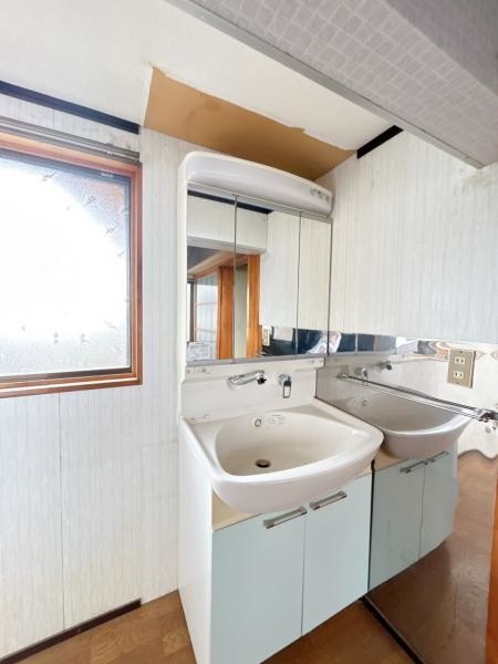 detached 宮城県栗原市若柳字川南南大通
地図を見る