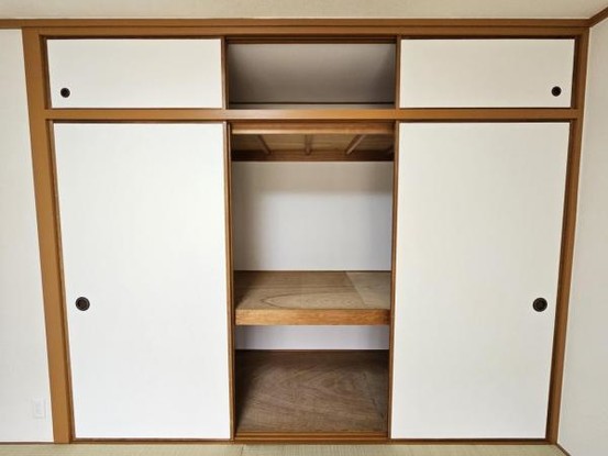 apartment 大阪府大東市川中新町
地図を見る