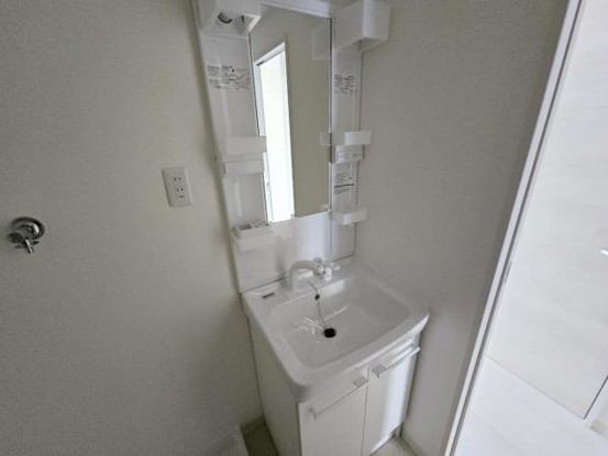 apartment 大阪府門真市大橋町
地図を見る