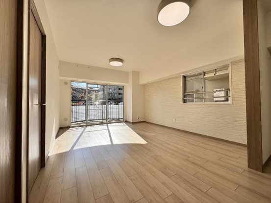 apartment 大阪府吹田市新芦屋上
地図を見る