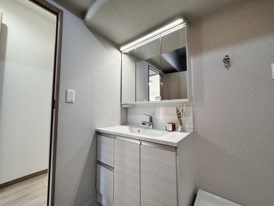 apartment 大阪府吹田市新芦屋上
地図を見る