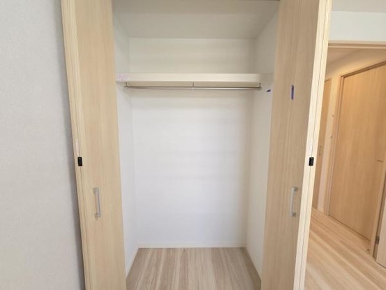 apartment 大阪府大東市川中新町
地図を見る