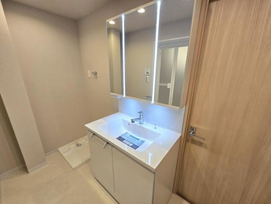 apartment 大阪府大東市川中新町
地図を見る