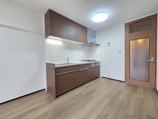 apartment 大阪府摂津市昭和園
地図を見る