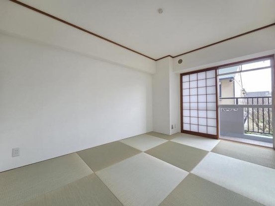 apartment 大阪府摂津市昭和園
地図を見る