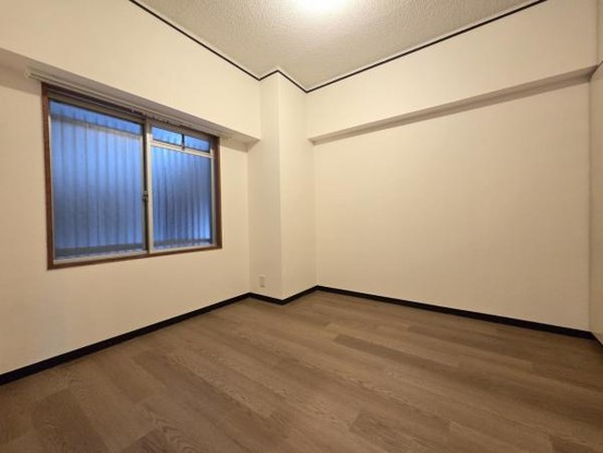 apartment 大阪府摂津市昭和園
地図を見る