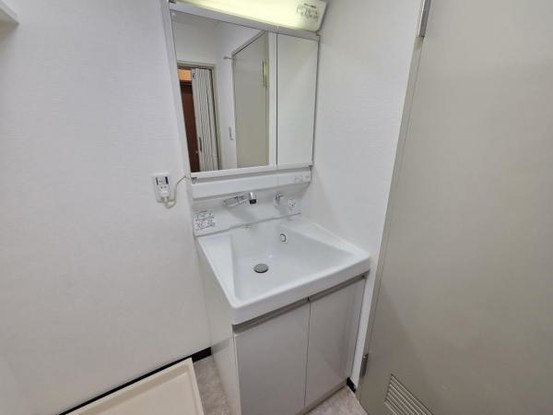 apartment 大阪府摂津市昭和園
地図を見る