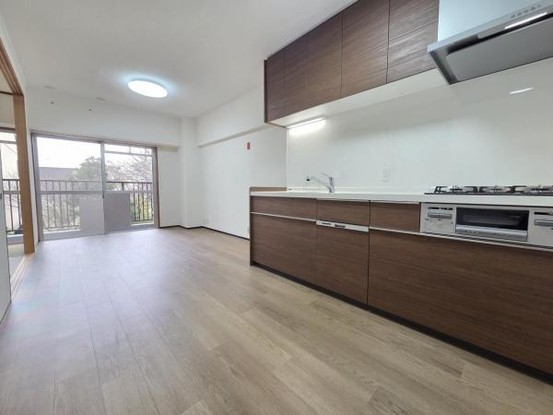 apartment 大阪府摂津市昭和園
地図を見る