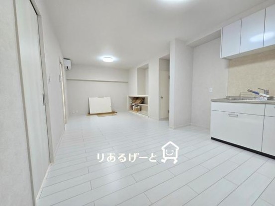 apartment 大阪府吹田市千里丘中
地図を見る
