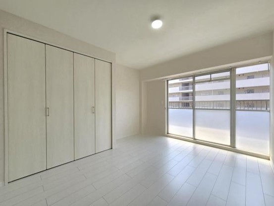 apartment 大阪府吹田市千里丘中
地図を見る