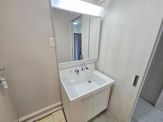 apartment 大阪府吹田市千里丘中
地図を見る
