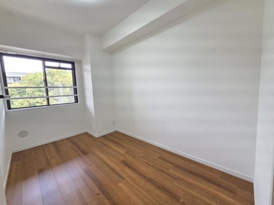 apartment 大阪府吹田市新芦屋上
地図を見る