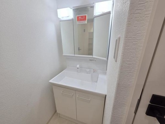 apartment 大阪府吹田市新芦屋上
地図を見る