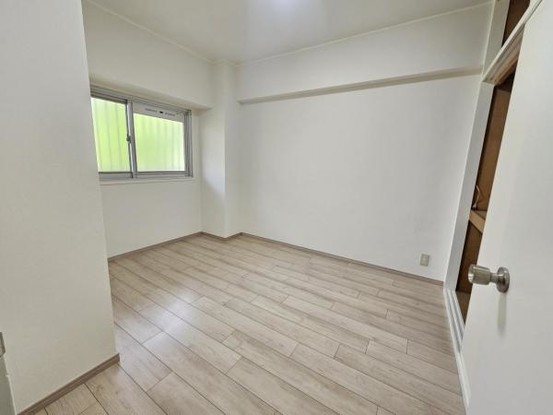 apartment 大阪府吹田市樫切山
地図を見る