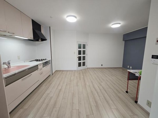 apartment 大阪府吹田市樫切山
地図を見る