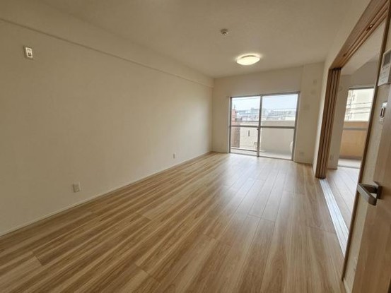 apartment 大阪府吹田市末広町
地図を見る