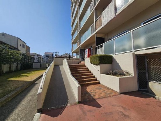 apartment 大阪府守口市八雲東町２丁目
地図を見る
