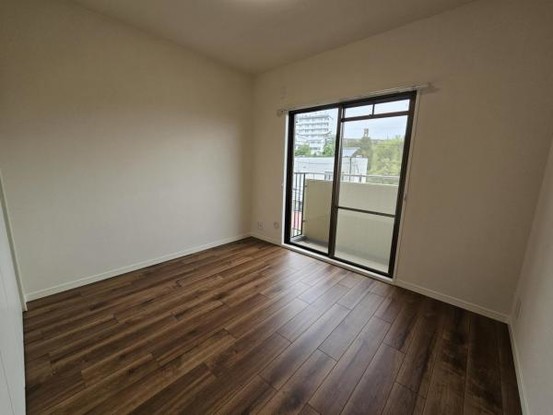 apartment 大阪府吹田市新芦屋下
地図を見る