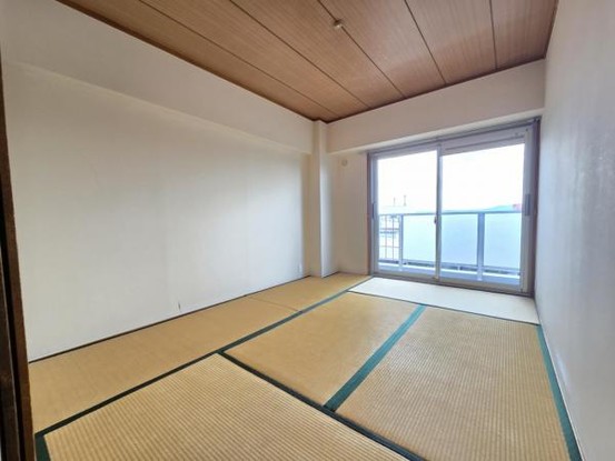 apartment 大阪府吹田市山田南
地図を見る