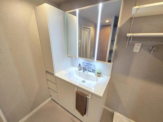apartment 大阪府吹田市五月が丘東
地図を見る
