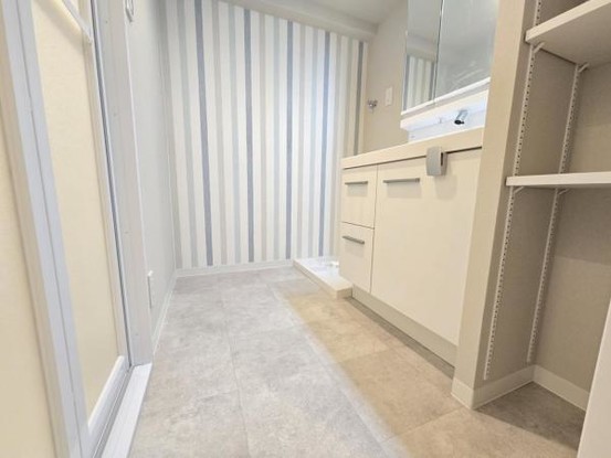 apartment 大阪府守口市京阪本通１丁目
地図を見る