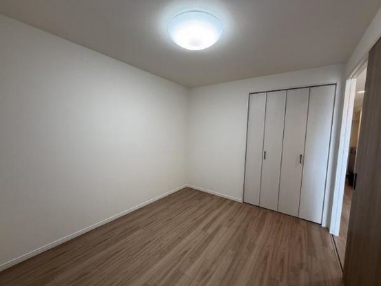 apartment 大阪府吹田市新芦屋上
地図を見る