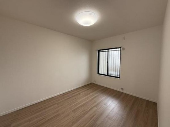 apartment 大阪府吹田市新芦屋上
地図を見る