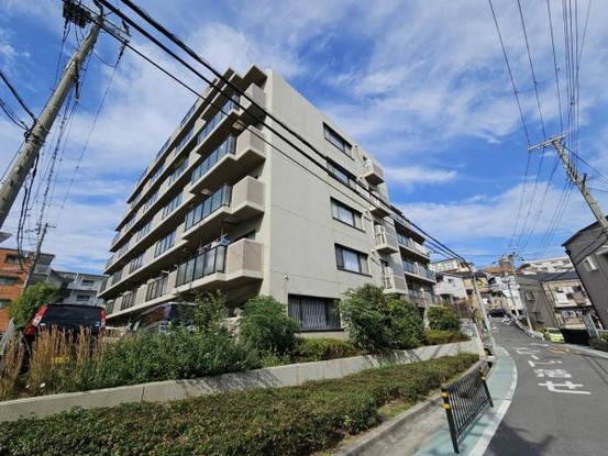 apartment 大阪府吹田市新芦屋上
地図を見る