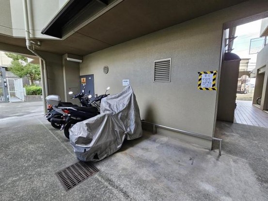 apartment 大阪府吹田市新芦屋上
地図を見る