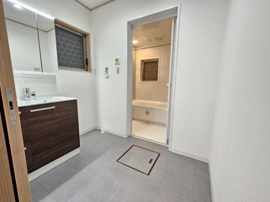 detached 大阪府門真市舟田町
地図を見る