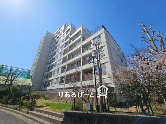 apartment 大阪府吹田市千里山西６丁目
地図を見る