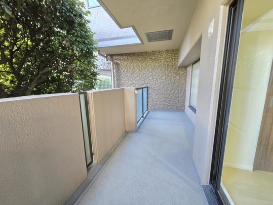 apartment 大阪府吹田市西御旅町
地図を見る