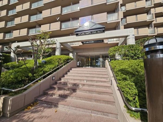 apartment 大阪府吹田市西御旅町
地図を見る