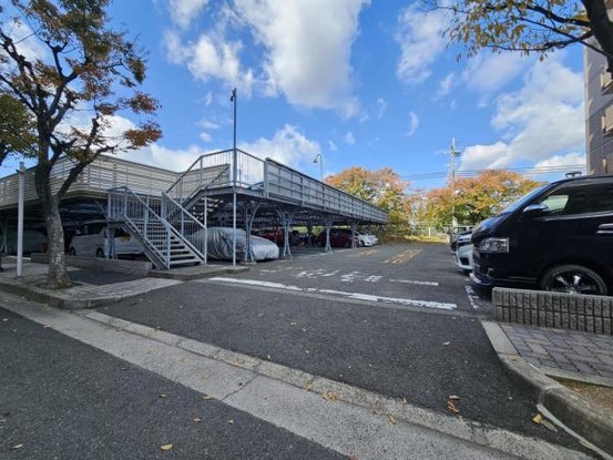 apartment 大阪府吹田市西御旅町
地図を見る